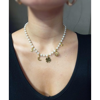 Collier Doré En Perles Blanches Avec Pendentifs Charms Porte-Bonheur - Acier Inoxydable